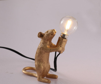 Nordic Tischlampe mit weichem Licht