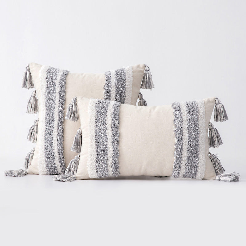 Boho-Kissenbezug mit Spitze und Quasten | LuxeStyle