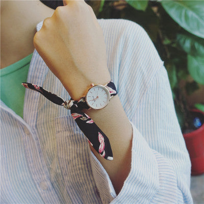 Retro Stoffuhr für Damen | LuxeStyle