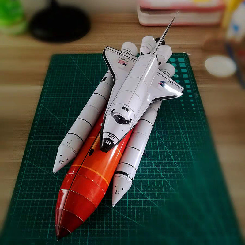 DIY 3D-Papiermodell Space Shuttle – Bild 3 | LuxeStyle