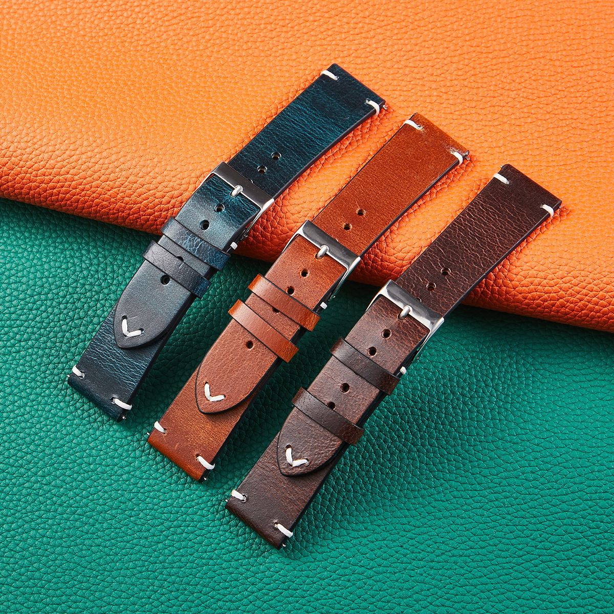Dünnes Armband aus italienischem Echtleder – Bild 8 | LuxeStyle