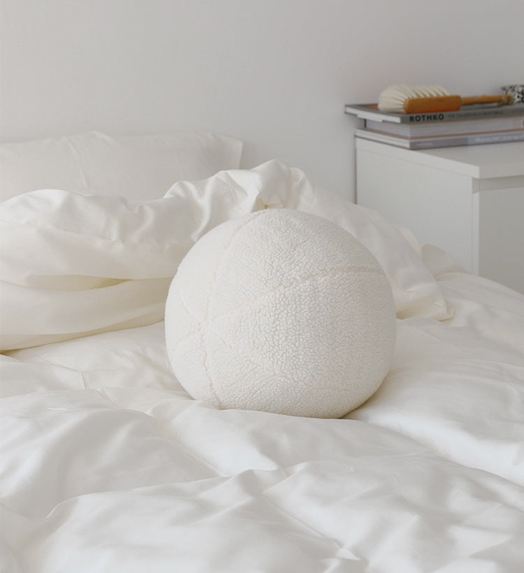 Daisyhome Samtkissen – Kugelform für stilvolles Wohnen – Bild 8 | LuxeStyle