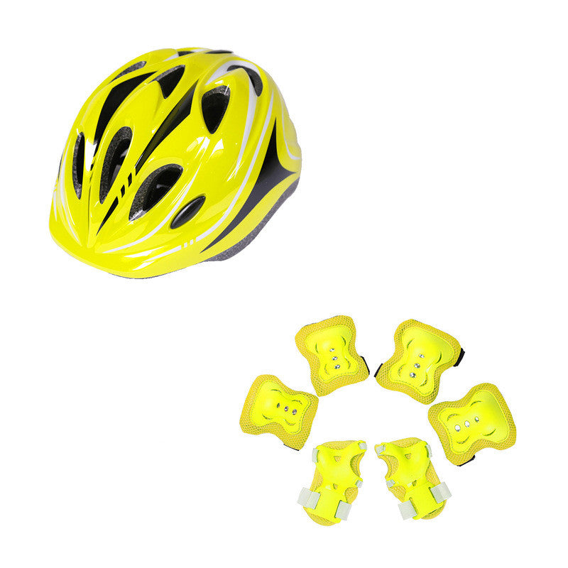 Kinder-Helm mit Schutz