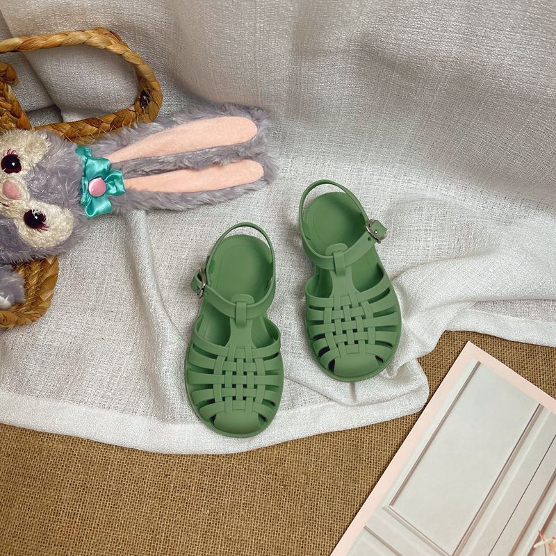 Kinder Sandalen mit Lochmuster – Bild 3 | LuxeStyle