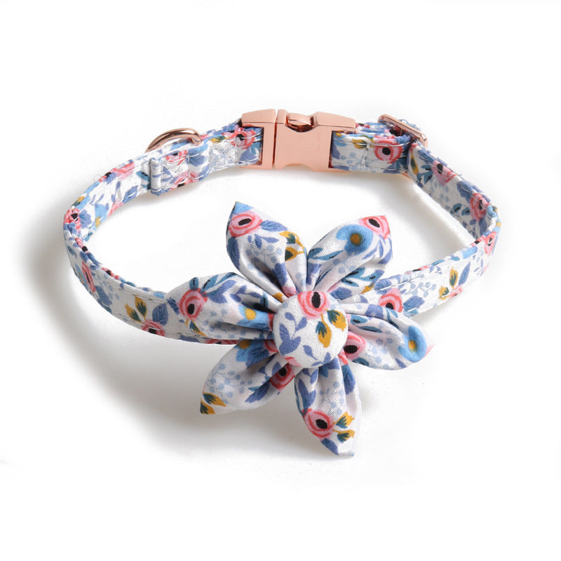 Halsband mit Blumenmuster und Metallverschluss – Bild 7 | LuxeStyle