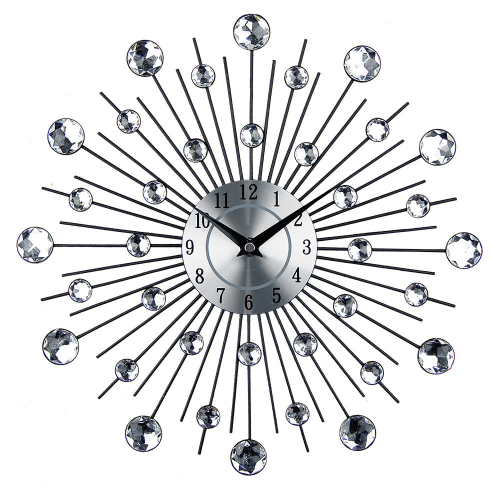 Mute Wanduhr – stilvolle Raumdekoration | LuxeStyle