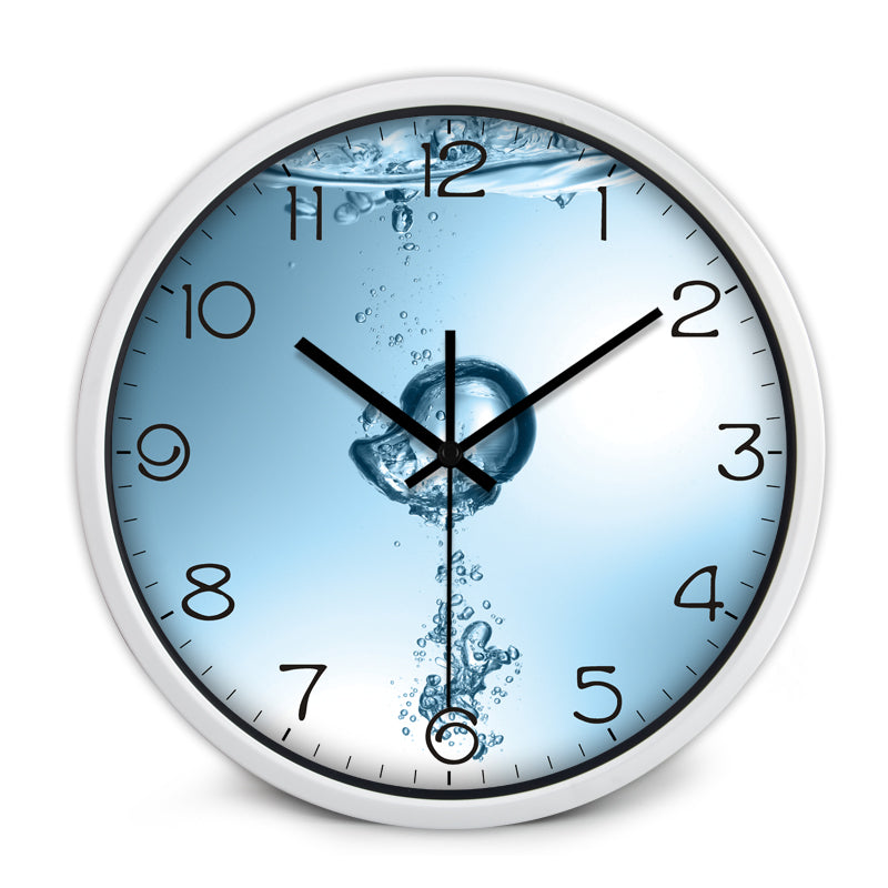 Wanduhr im schlichten, nordischen Design – Ansicht 4