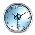 Wanduhr im schlichten, nordischen Design