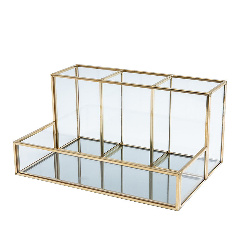 Kosmetik-Organizer aus Messing