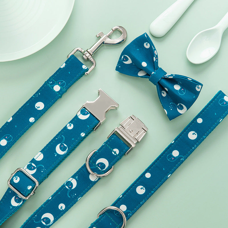 Halsband, Leine & Fliege für Hunde – Baby Elephant – Bild 2 | LuxeStyle