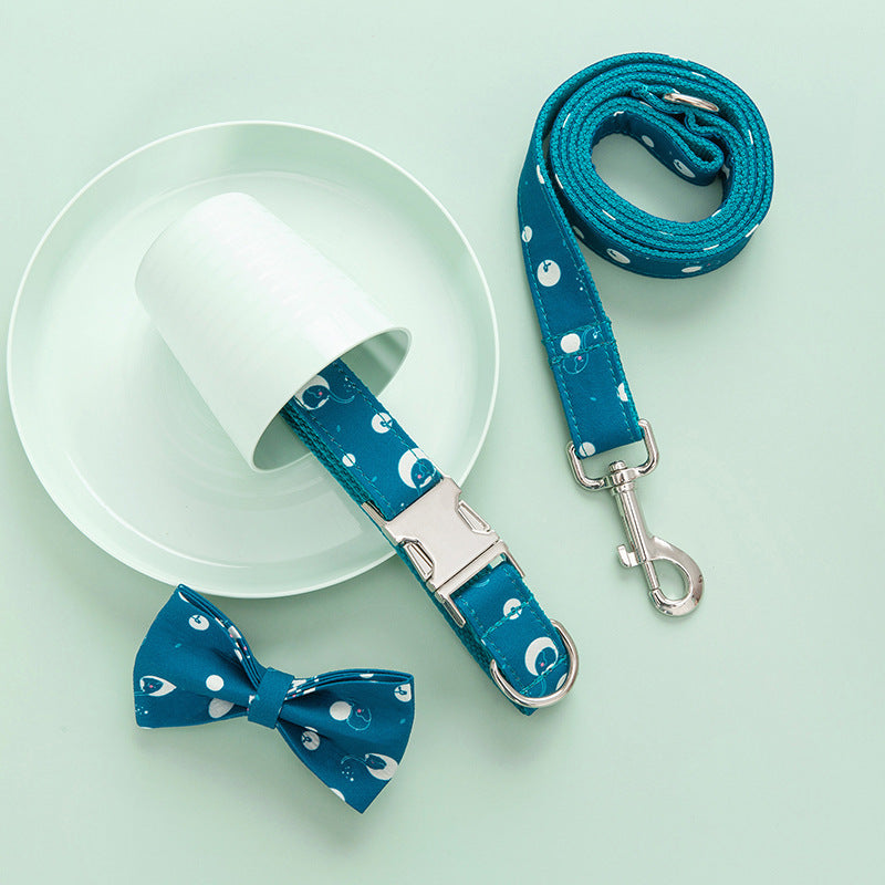 Halsband, Leine & Fliege für Hunde – Baby Elephant – Bild 5 | LuxeStyle