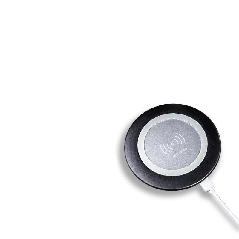 Kabelloses Ladegerät für iPhone Modelle – Bild 1 | LuxeStyle