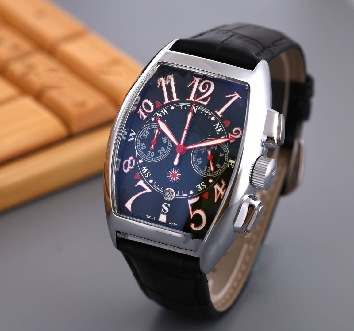 Herren-Quarzuhr mit 24-Stunden-Anzeige – Bild 10 | LuxeStyle