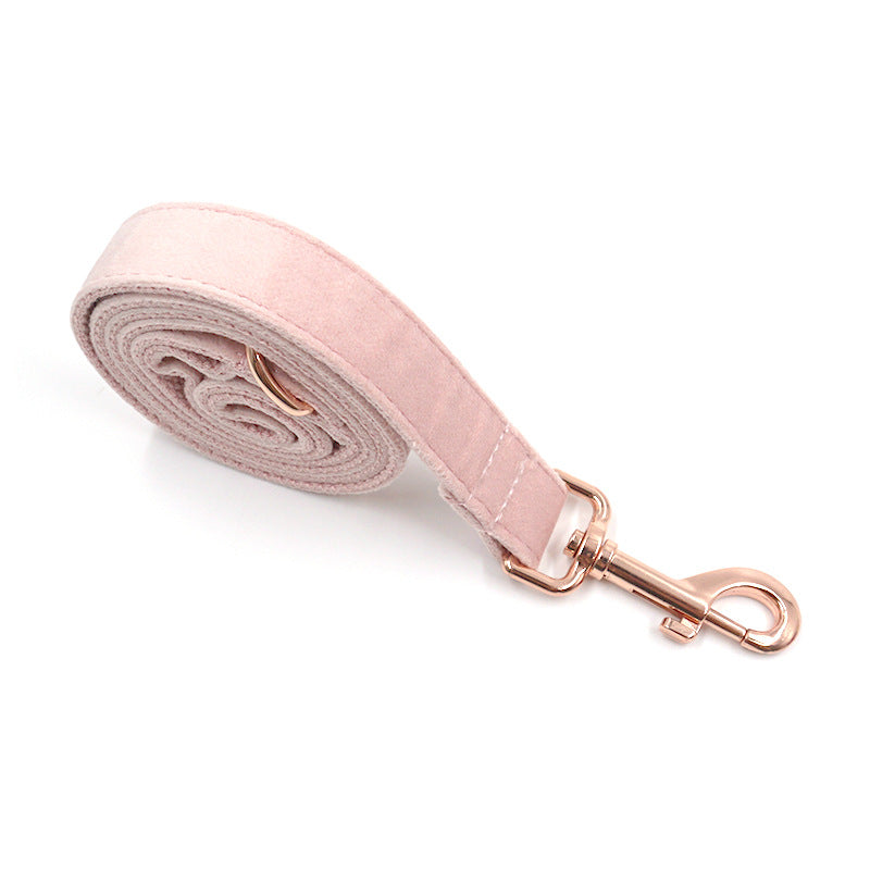Samtiges Rose Gold Halsband mit Leine für Haustiere | LuxeStyle