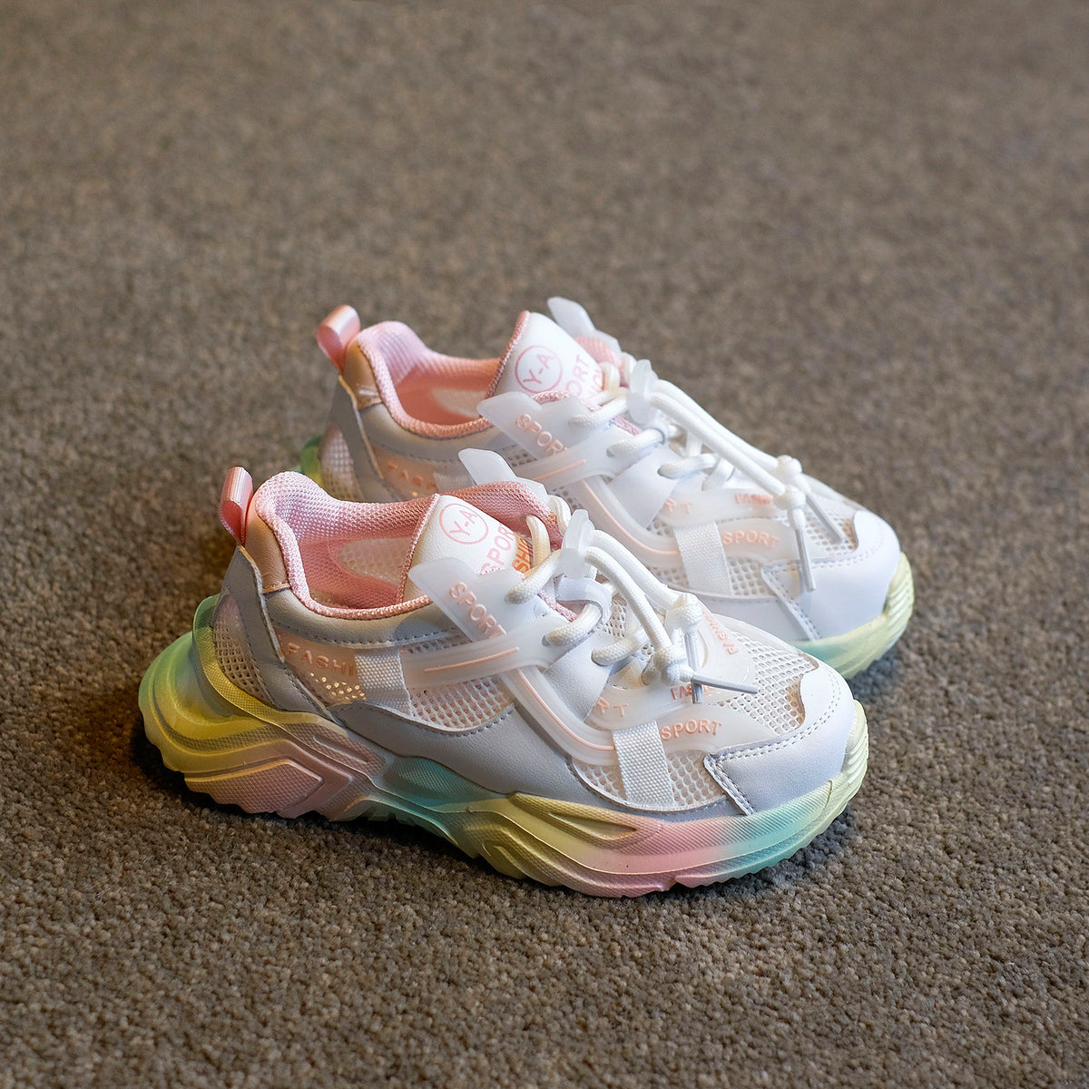 Leichte Sportschuhe für Kinder mit atmungsaktivem Mesh – Bild 2 | LuxeStyle
