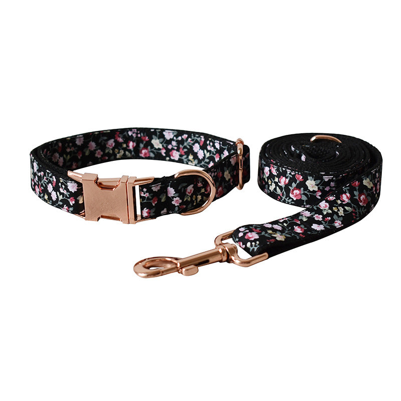Halsband und Leine mit Blumenmuster für Haustiere – Bild 3 | LuxeStyle