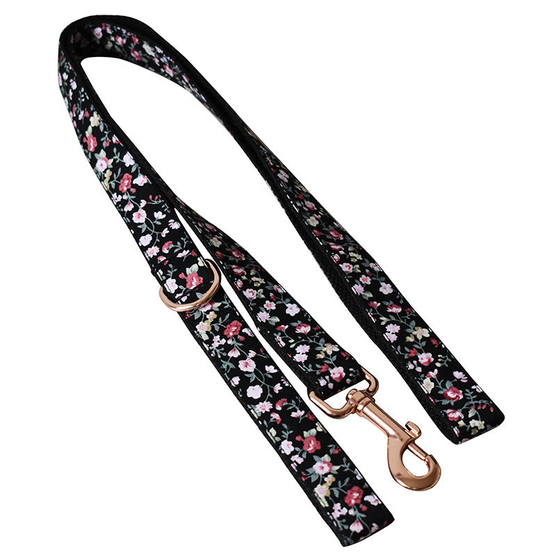 Halsband und Leine mit Blumenmuster für Haustiere – Bild 5 | LuxeStyle