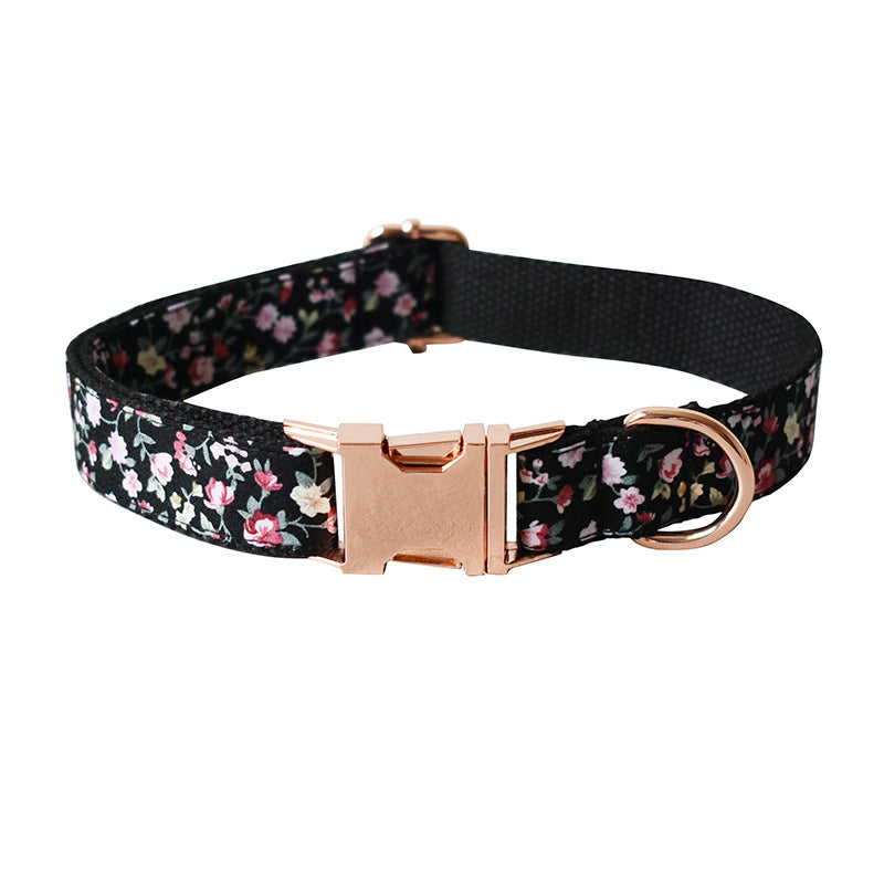 Halsband und Leine mit Blumenmuster für Haustiere – Bild 2 | LuxeStyle