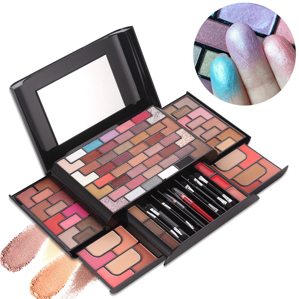 Make-up Palette für Augen, Wangen & Lippen