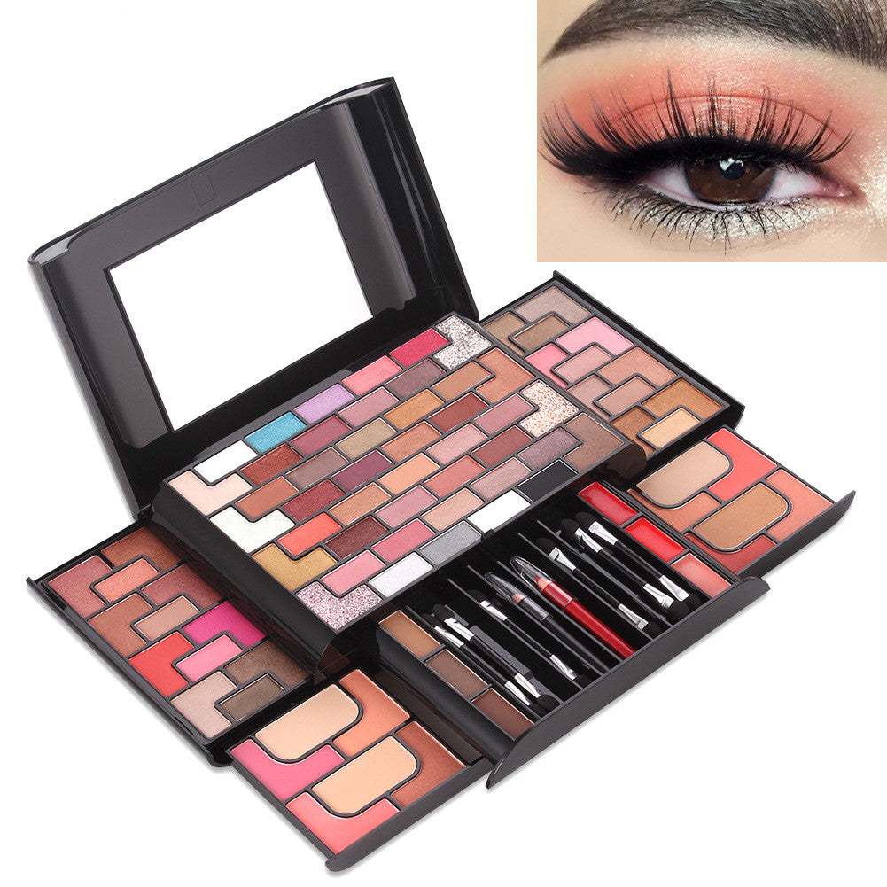 Make-up Palette für Augen, Wangen & Lippen