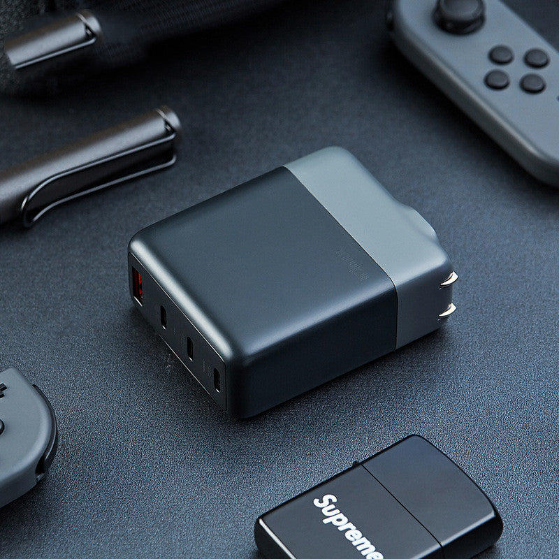 USB-A C Ladegerät mit vier Anschlüssen – Bild 2 | LuxeStyle