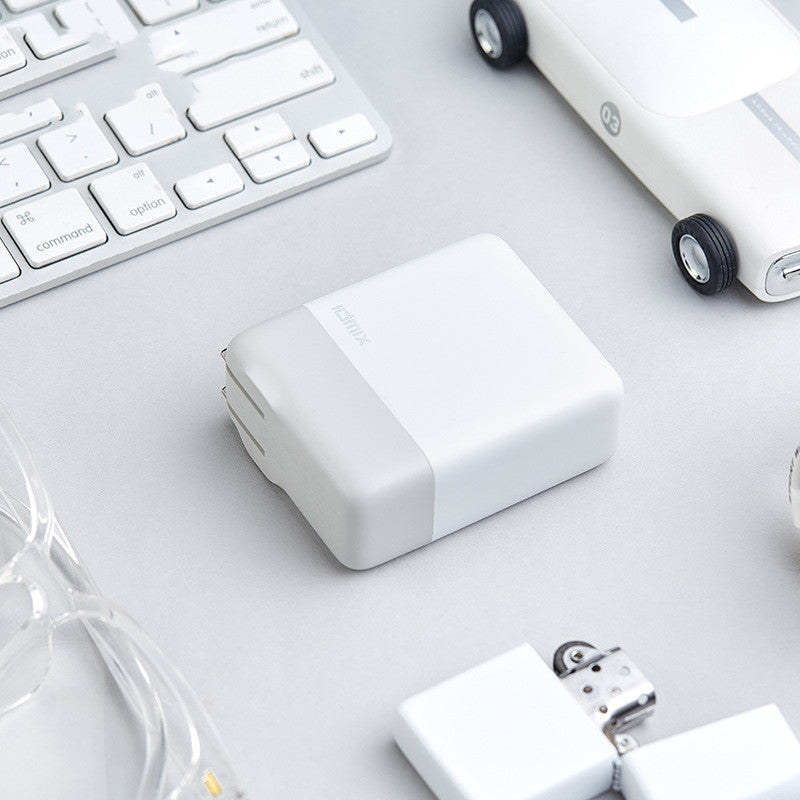 USB-A C Ladegerät mit vier Anschlüssen – Bild 4 | LuxeStyle