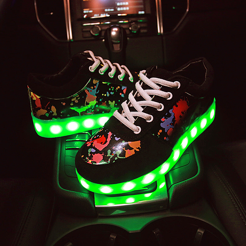 LED-Freizeitschuhe mit USB-Ladefunktion – Bild 3 | LuxeStyle