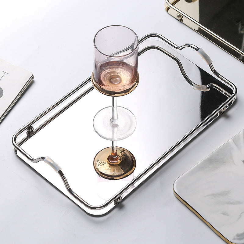 Nordisches Serviertablett aus Edelstahl – Bild 6 | LuxeStyle