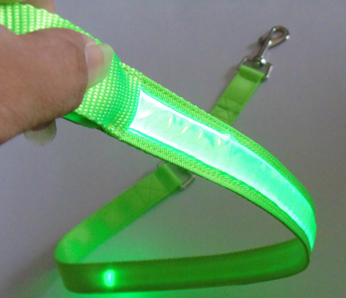 LED-Leuchtleine für Hunde – Bild 14 | LuxeStyle