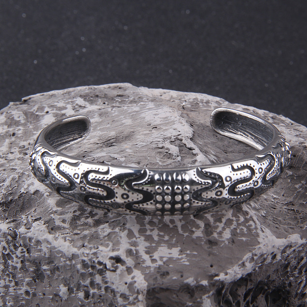 Armband mit Wasserwellen-Muster – Bild 4 | LuxeStyle