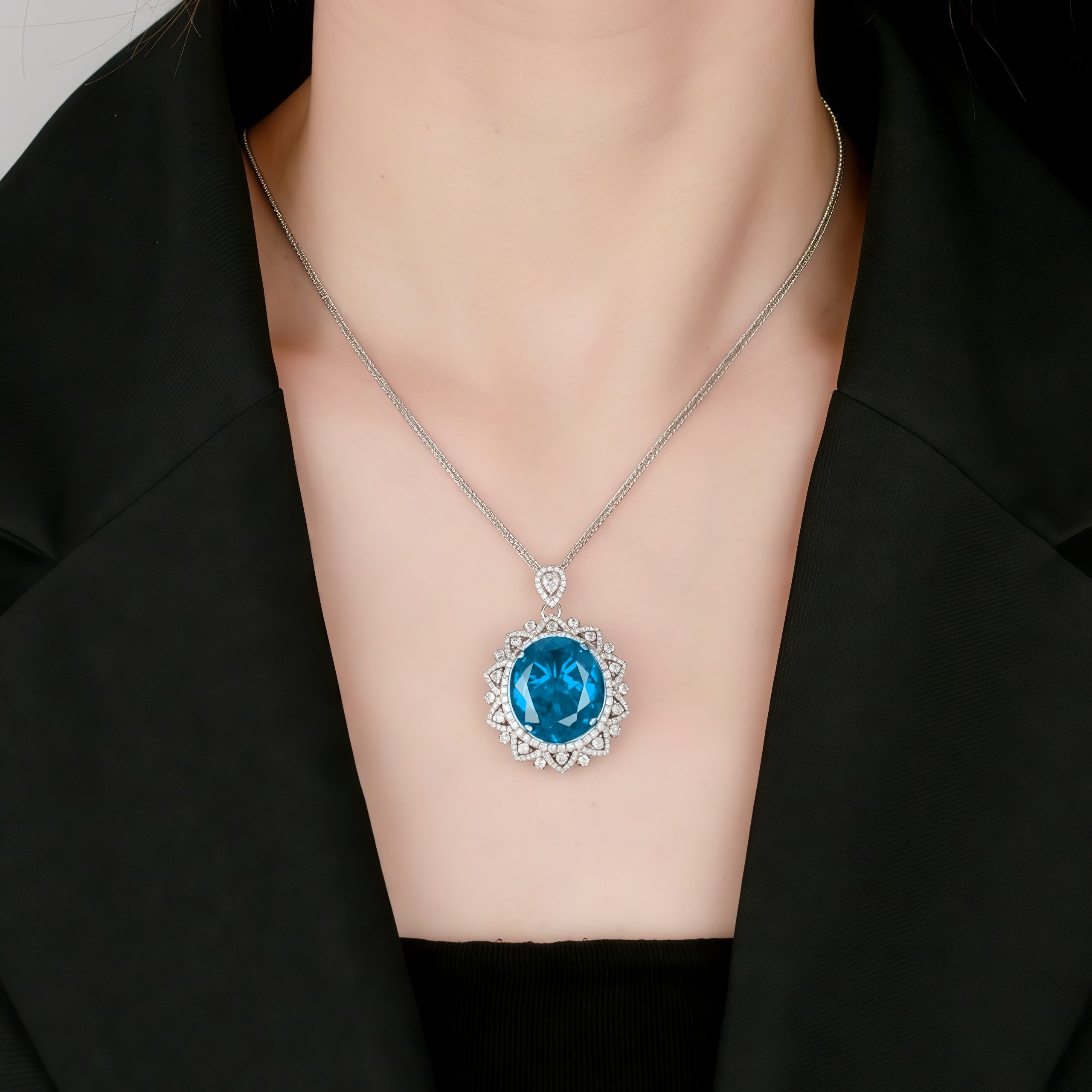 Doppel-Halo Oval Royalblau CZ Halskette