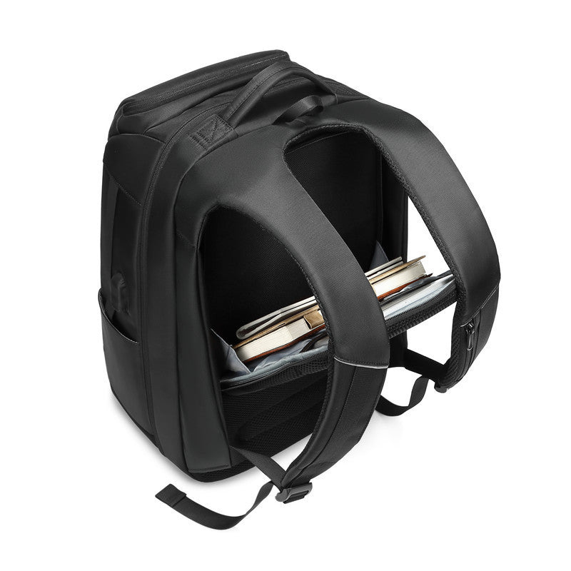 Schwarzer Multifunktionaler Rucksack aus Nylon/Polyester | LuxeStyle