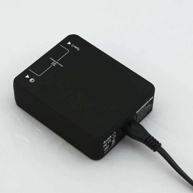Multi-Port USB-Ladegerät