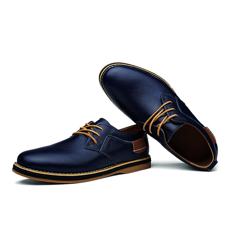 Grosse Herren Lederschuhe im britischen Stil