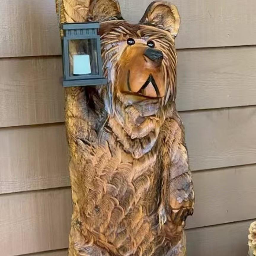 Holzgeschnitzte Bärenfigur mit LED-Licht | LuxeStyle
