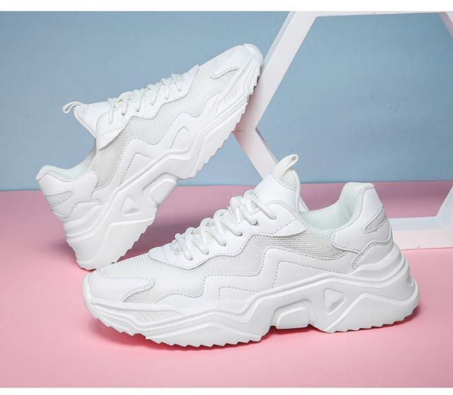 Atmungsaktive Mesh-Sneaker für Paare – Bild 2 | LuxeStyle