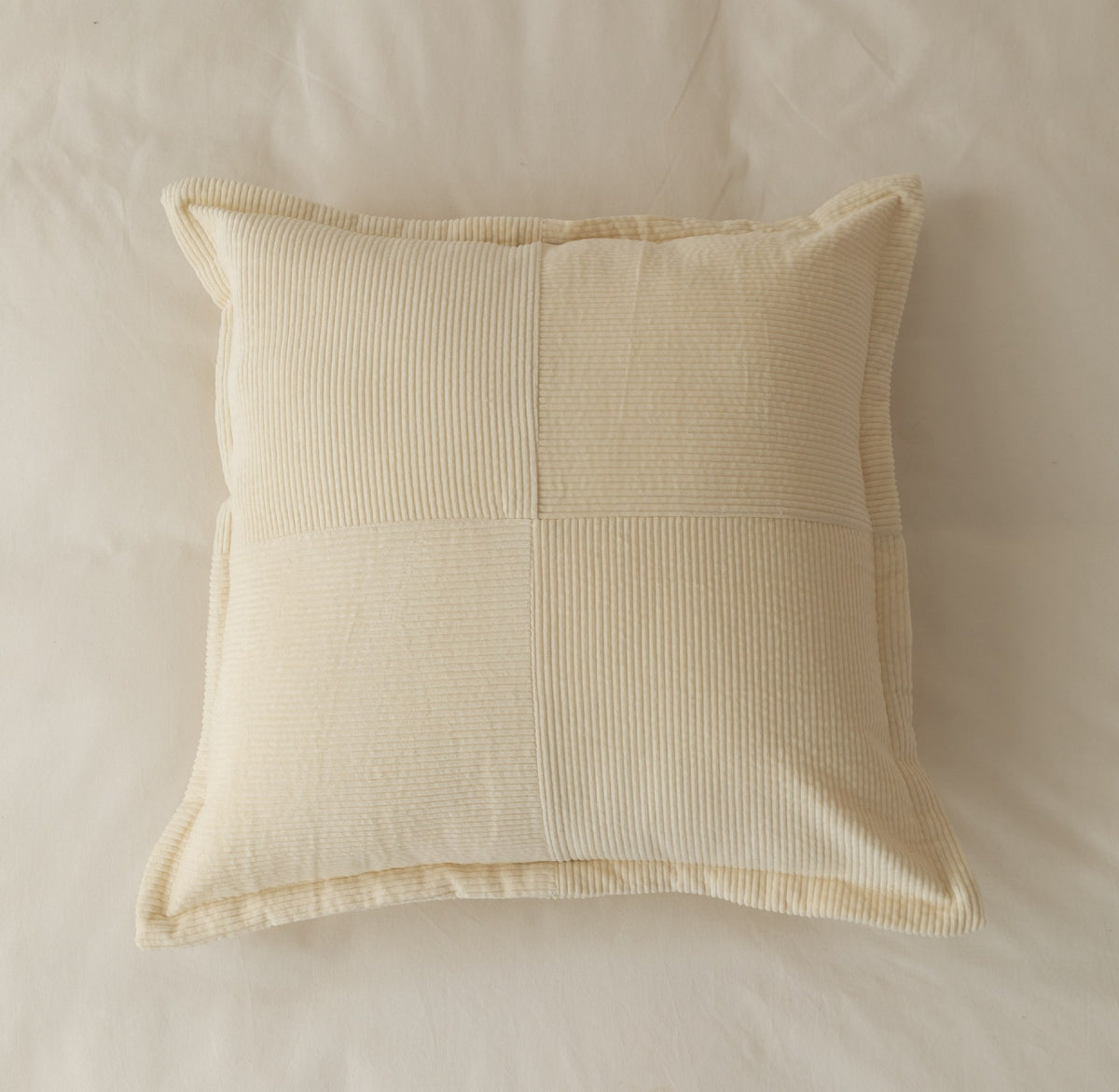 Kord-Kissenbezug mit Fly Edge – Bild 5 | LuxeStyle