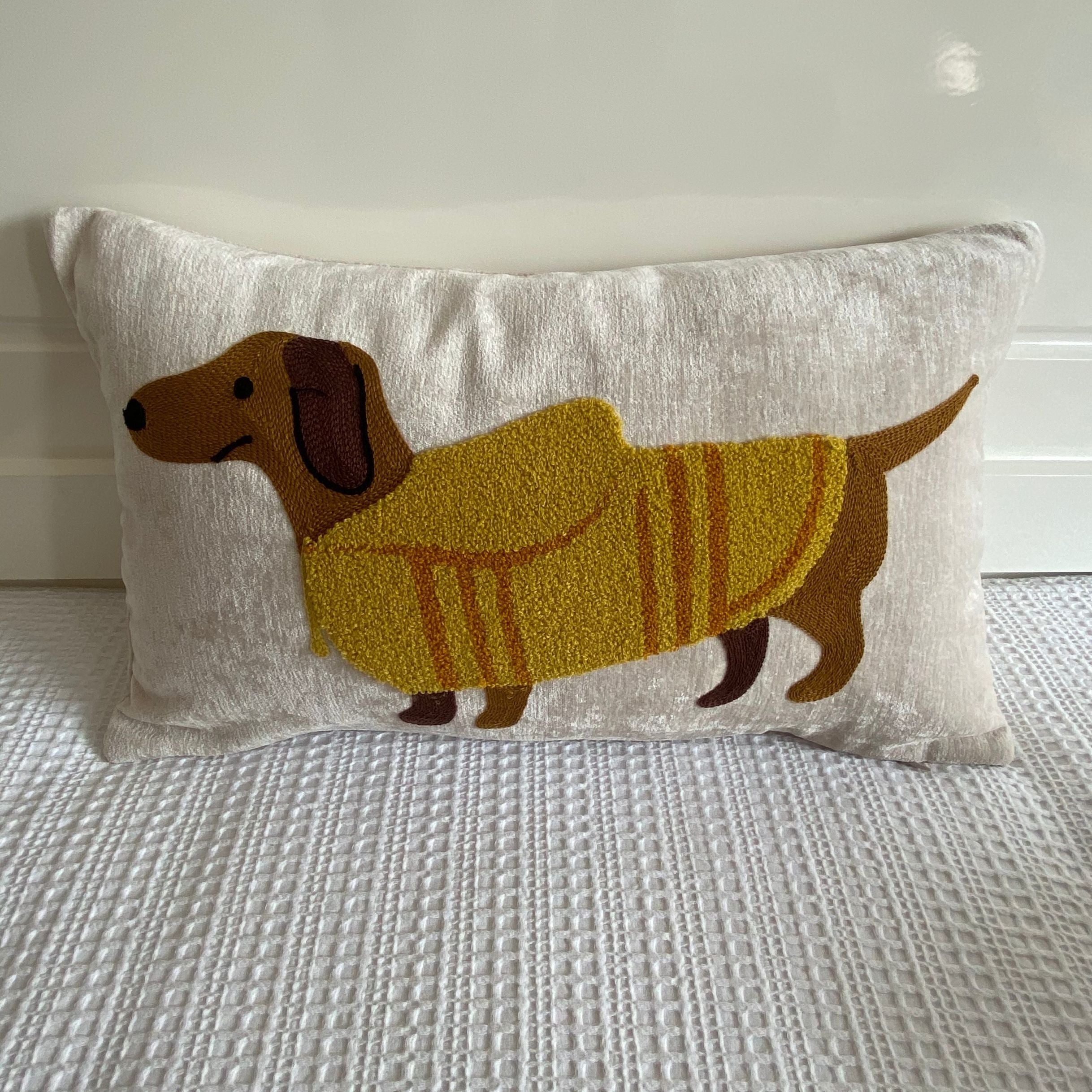 Besticktes Kissen American Dog