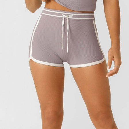 High-Waist Yoga Shorts mit Farbblock
