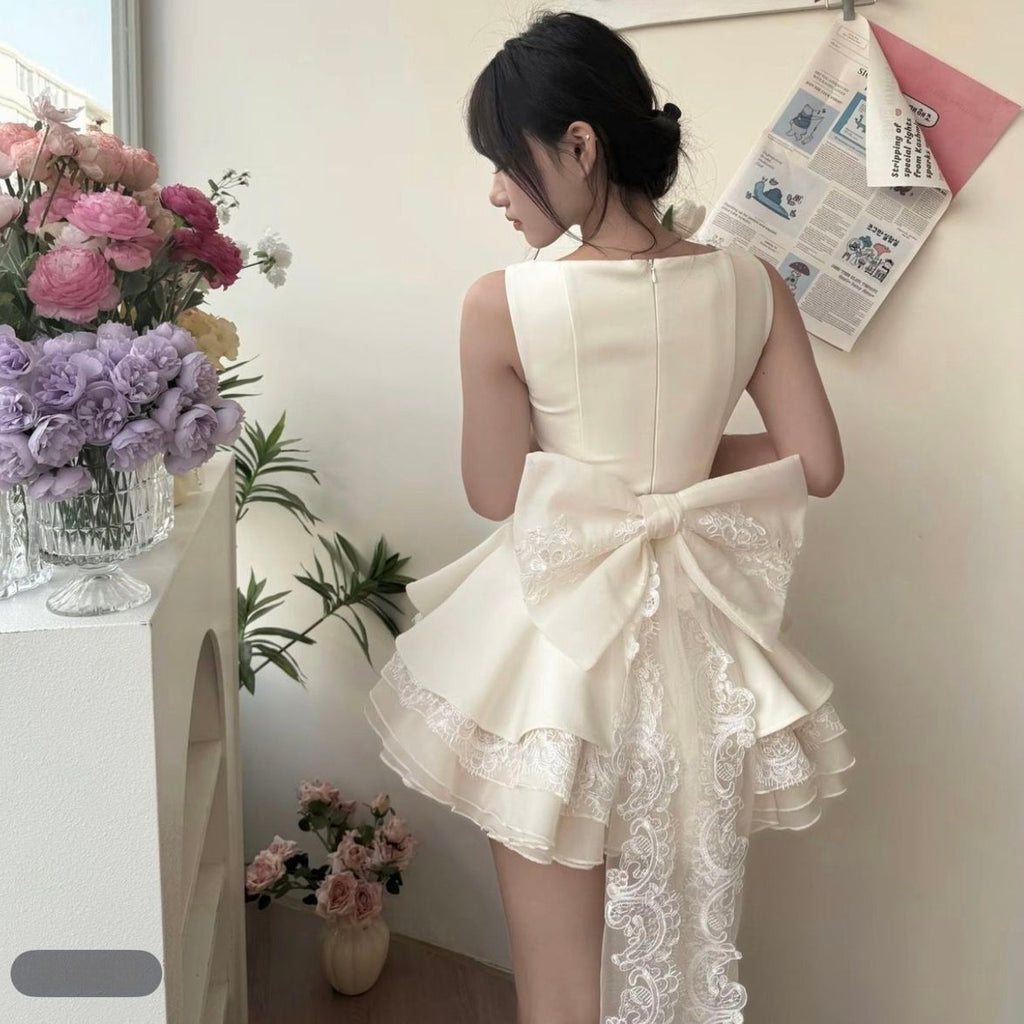 Ärmelloses Kleid mit Puffärmeln – Bild 5 | LuxeStyle