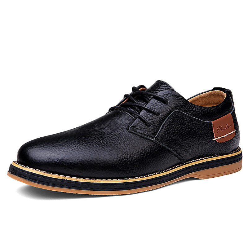 Grosse Herren Lederschuhe im britischen Stil