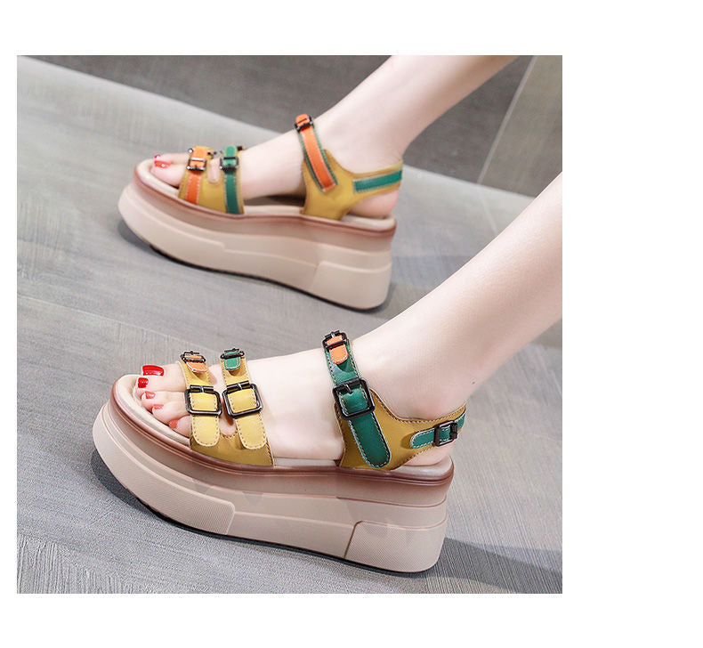 Bunte Plateau-Sandalen für Damen – Bild 14 | LuxeStyle