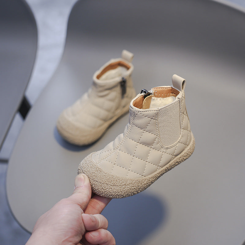 Wärmende Schneestiefel für Kinder