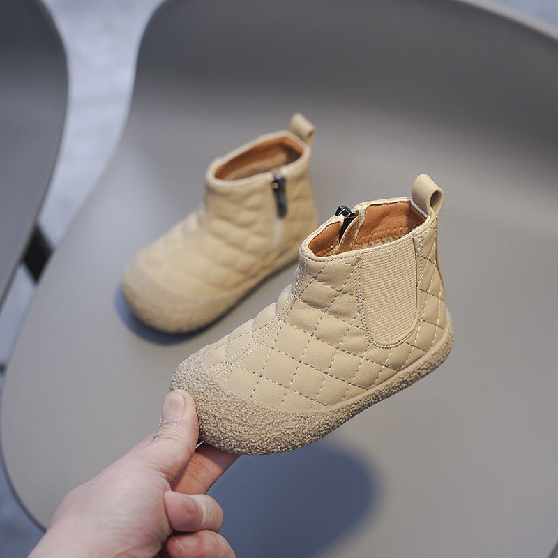 Wärmende Schneestiefel für Kinder