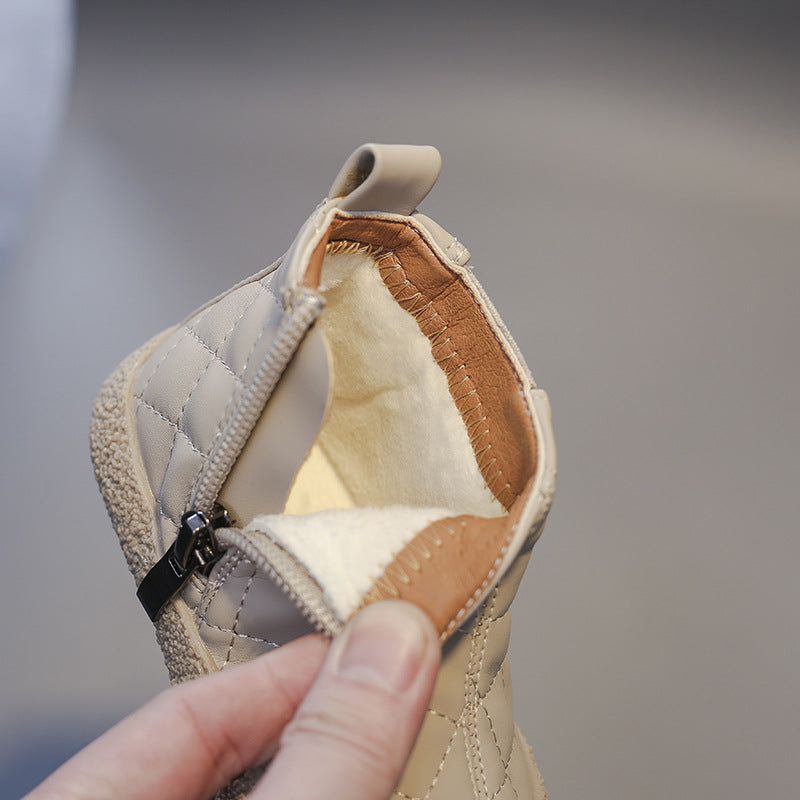 Wärmende Schneestiefel für Kinder