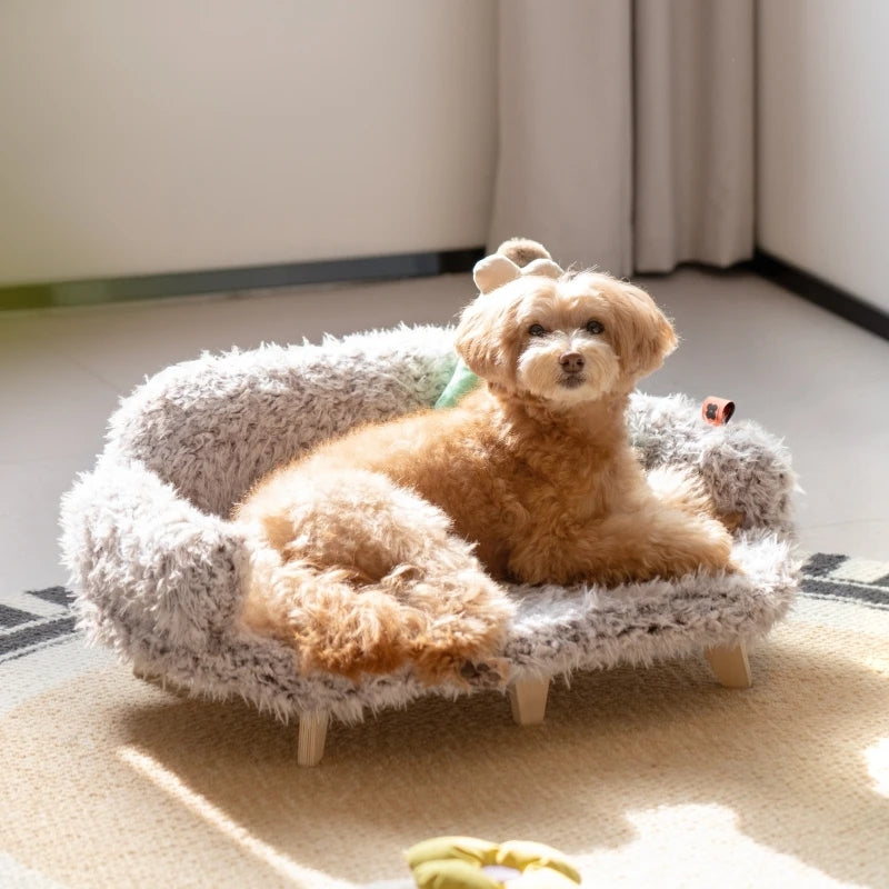 Haustierbett aus Holz für Katzen und kleine Hunde