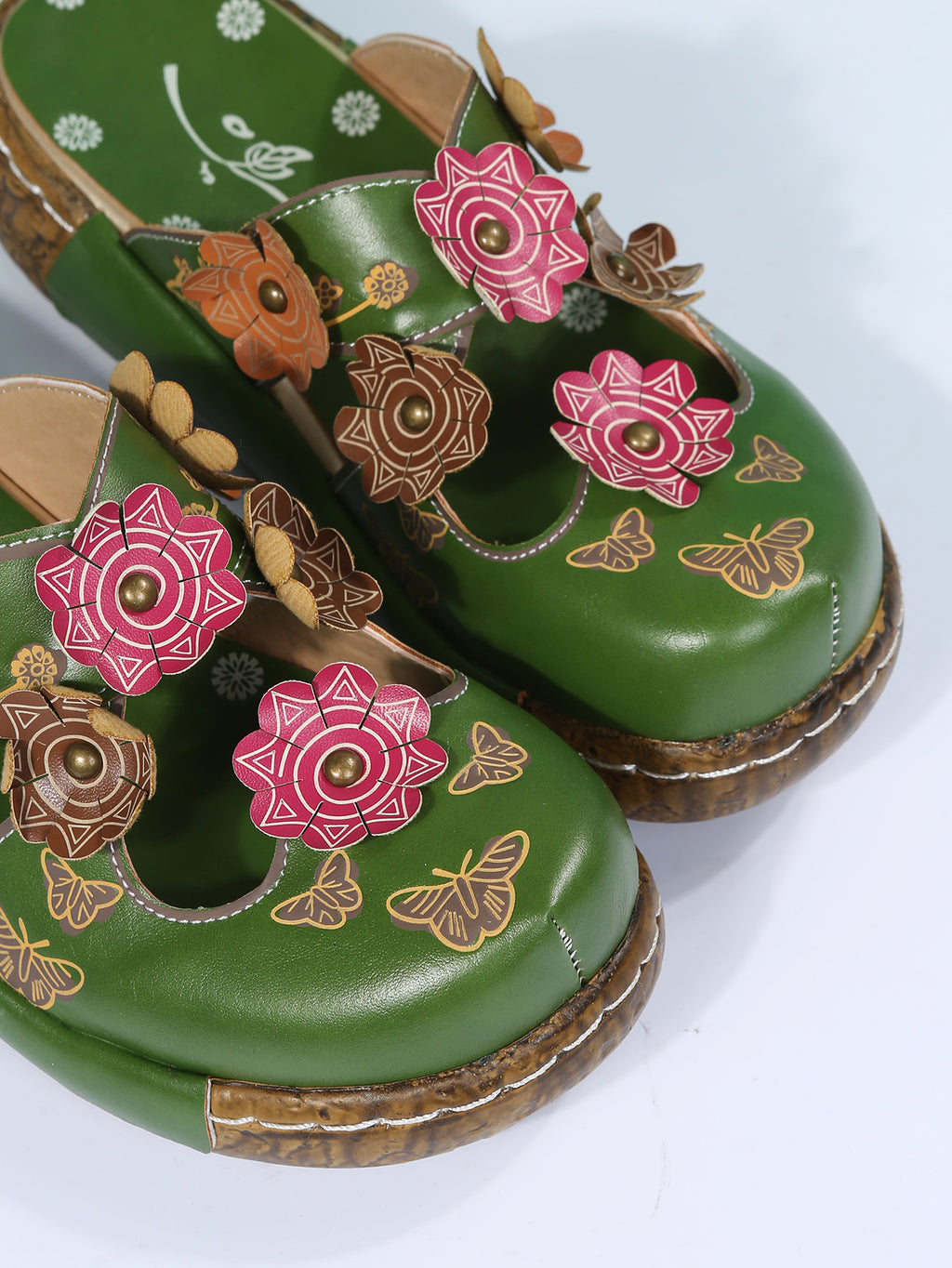 Sandalen mit rundem Zeh und Pflaumen-Totem – Bild 8 | LuxeStyle
