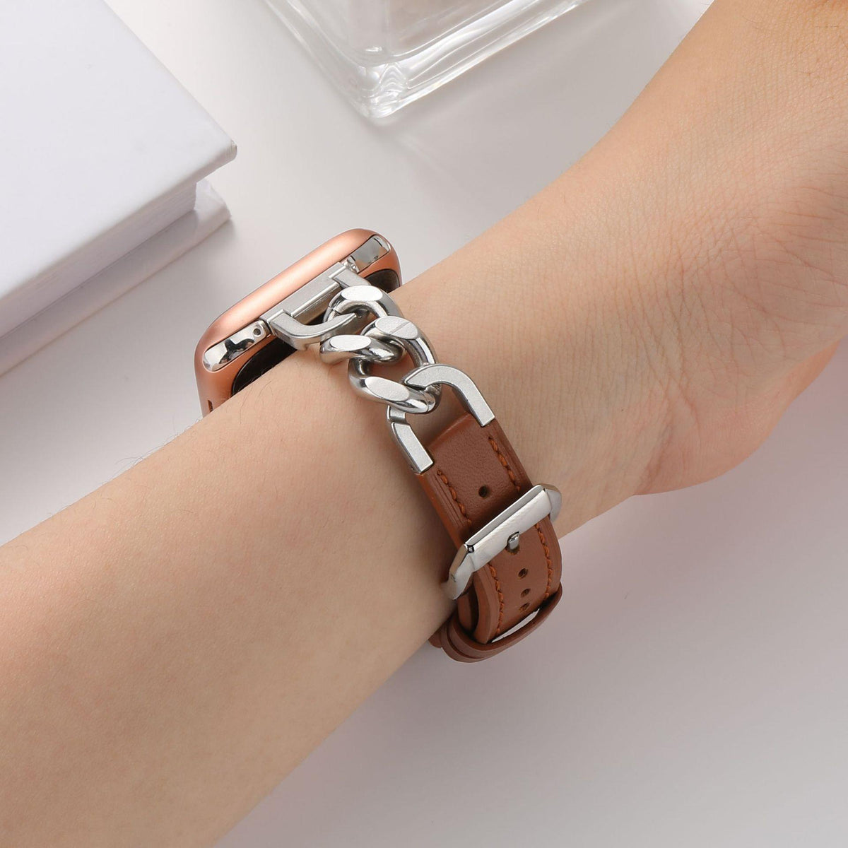 Stahl- und Lederarmband für Smartwatch – Bild 2 | LuxeStyle