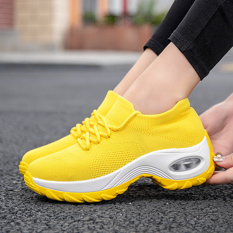 Sportliche Strick-Socken-Schuhe mit Plateau