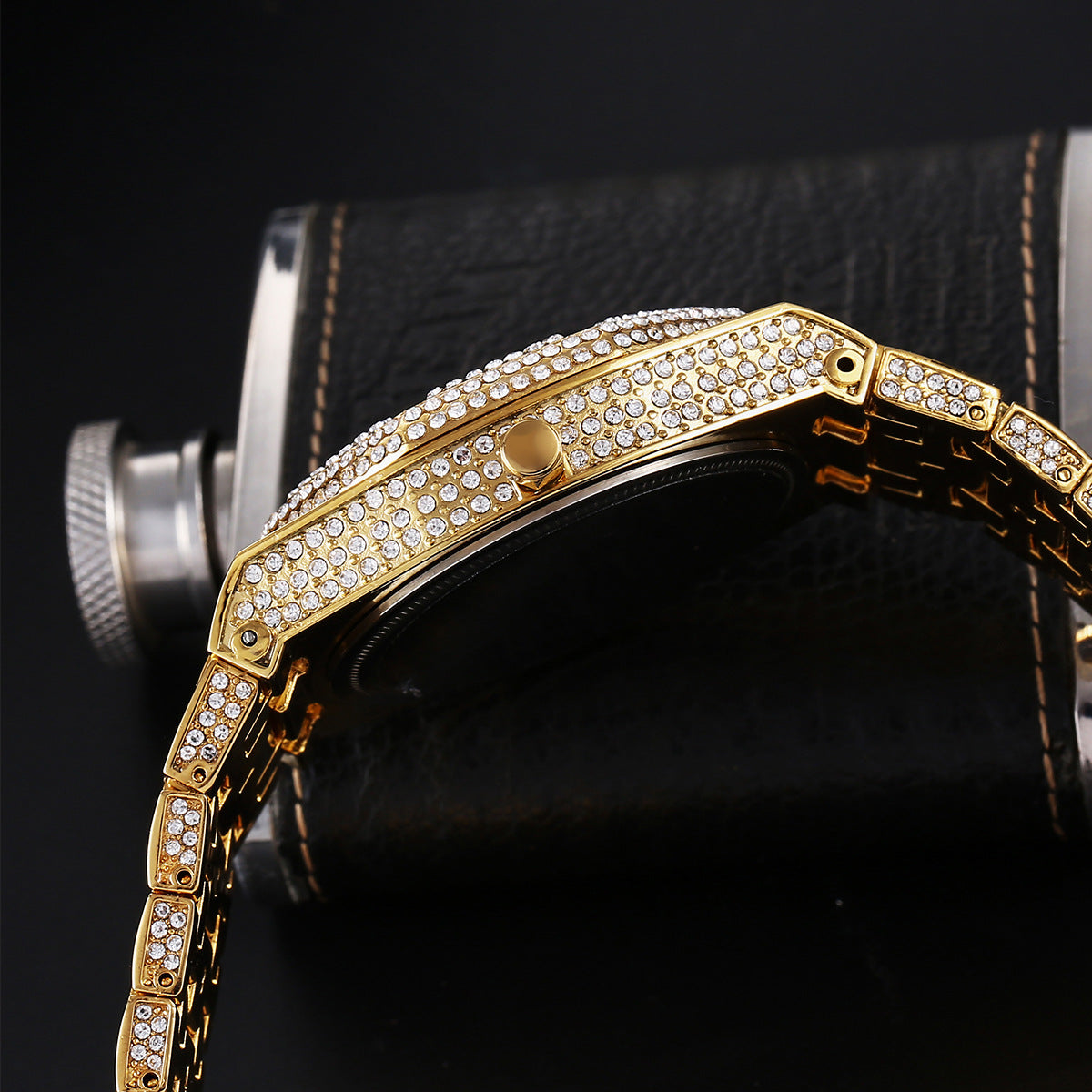 Hip-Hop Quarzuhr mit Strass-Besatz für Herren – Bild 3 | LuxeStyle